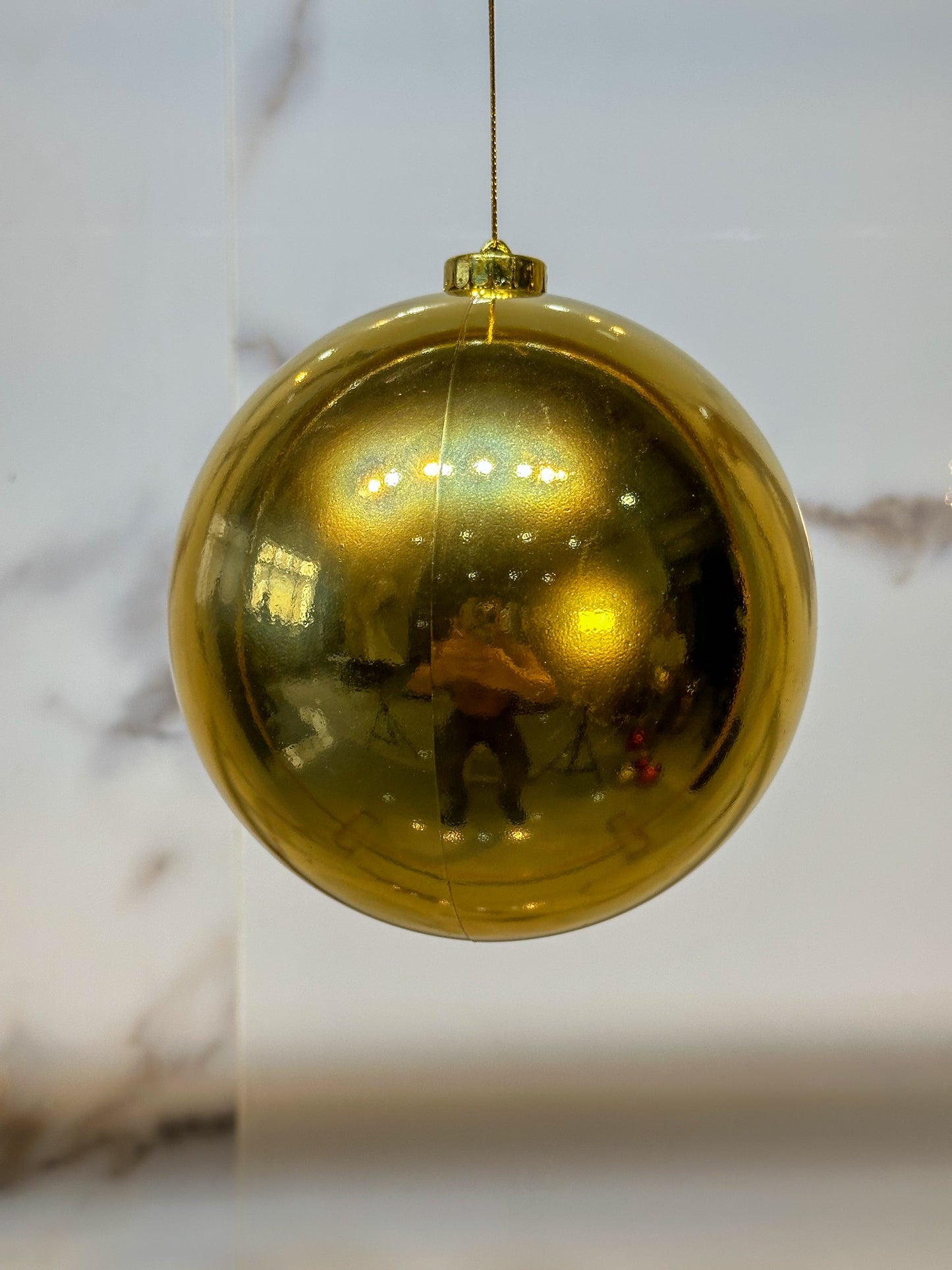 Bola Navideña - 15 CM - Brillante Dorada