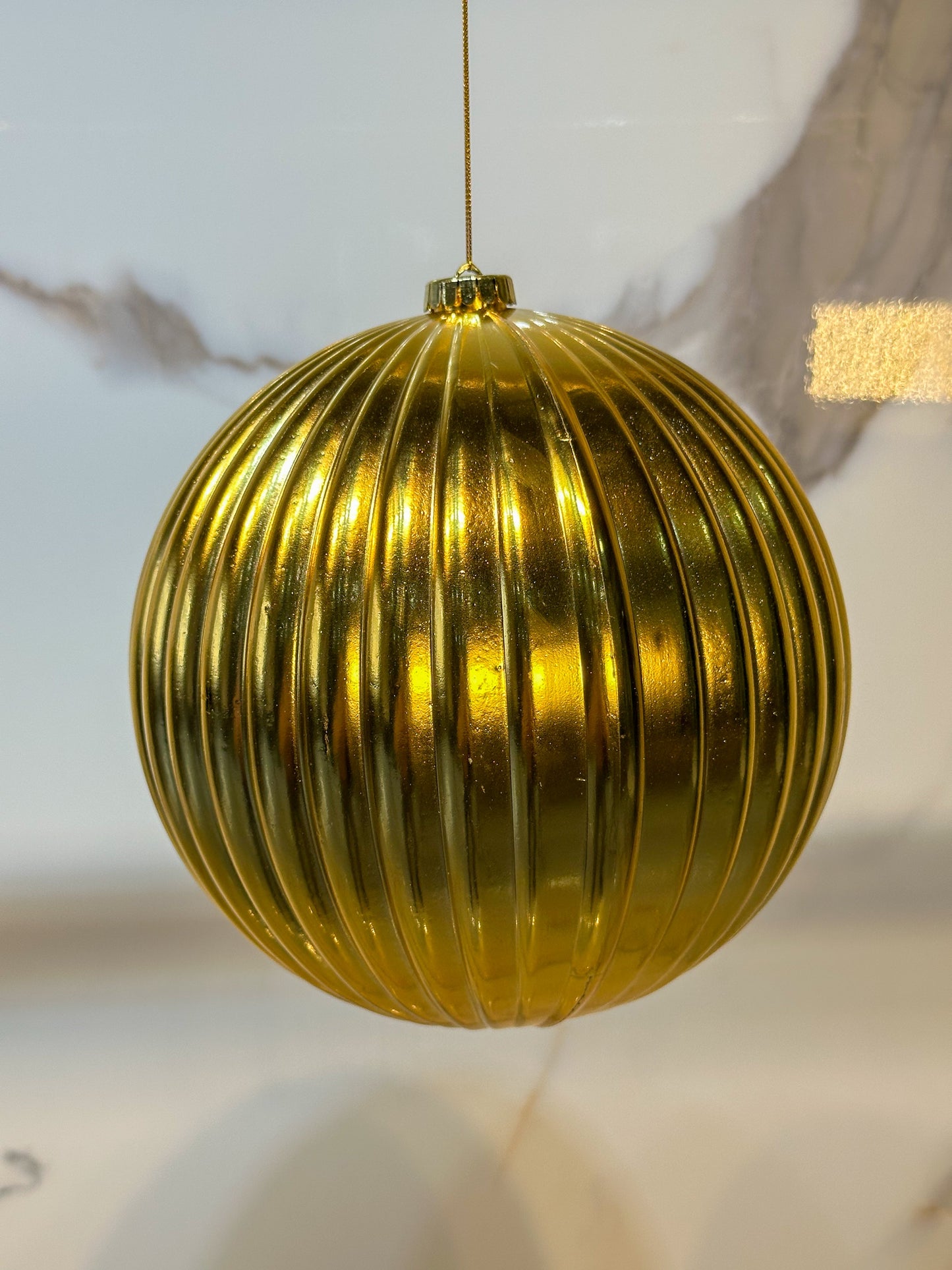 Bola Navideña - 20 CM - Calabaza Brillante Dorada