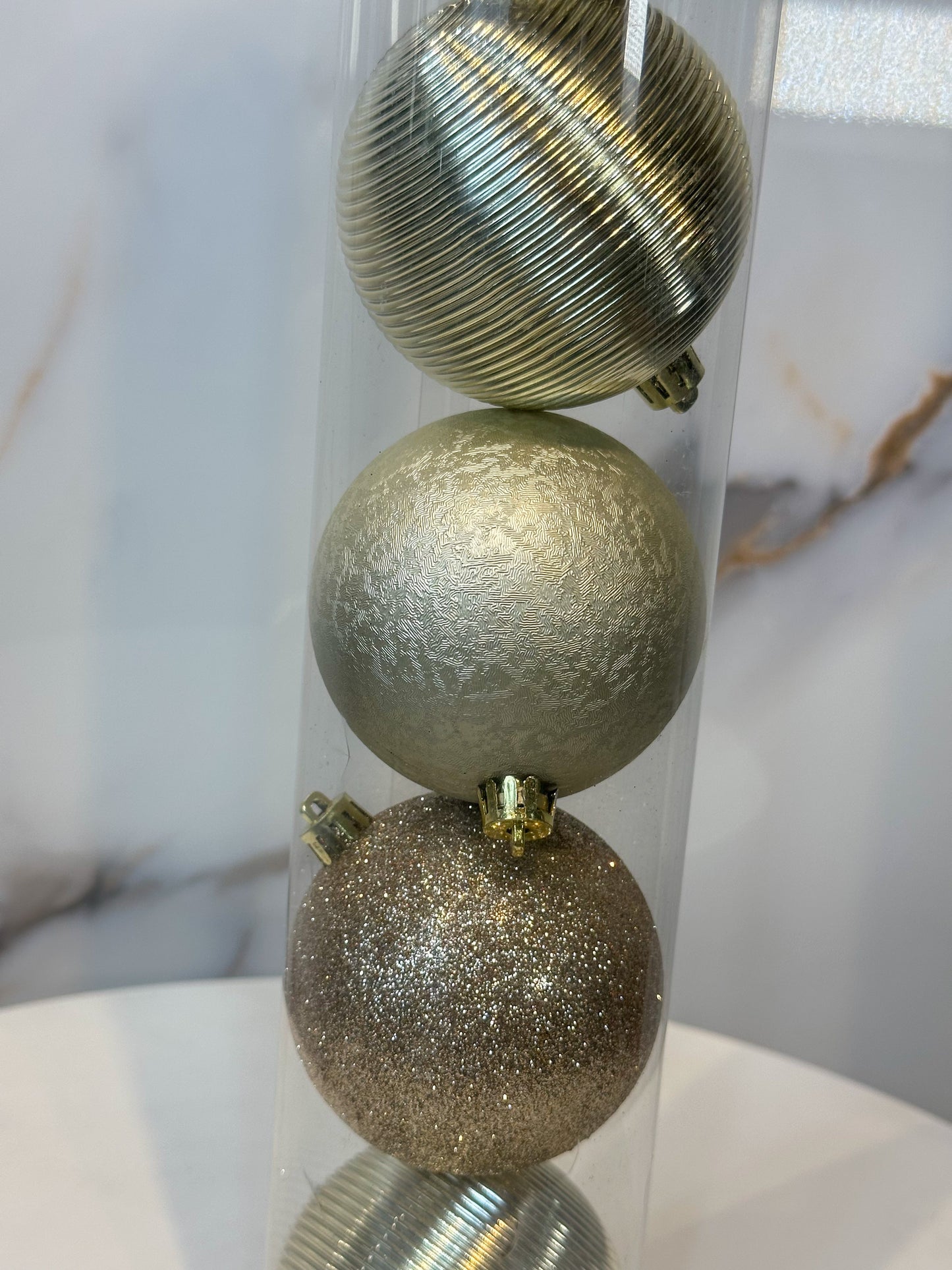 Bolas Navideñas Champaña-  8cm (Tarro X 8 unidades)